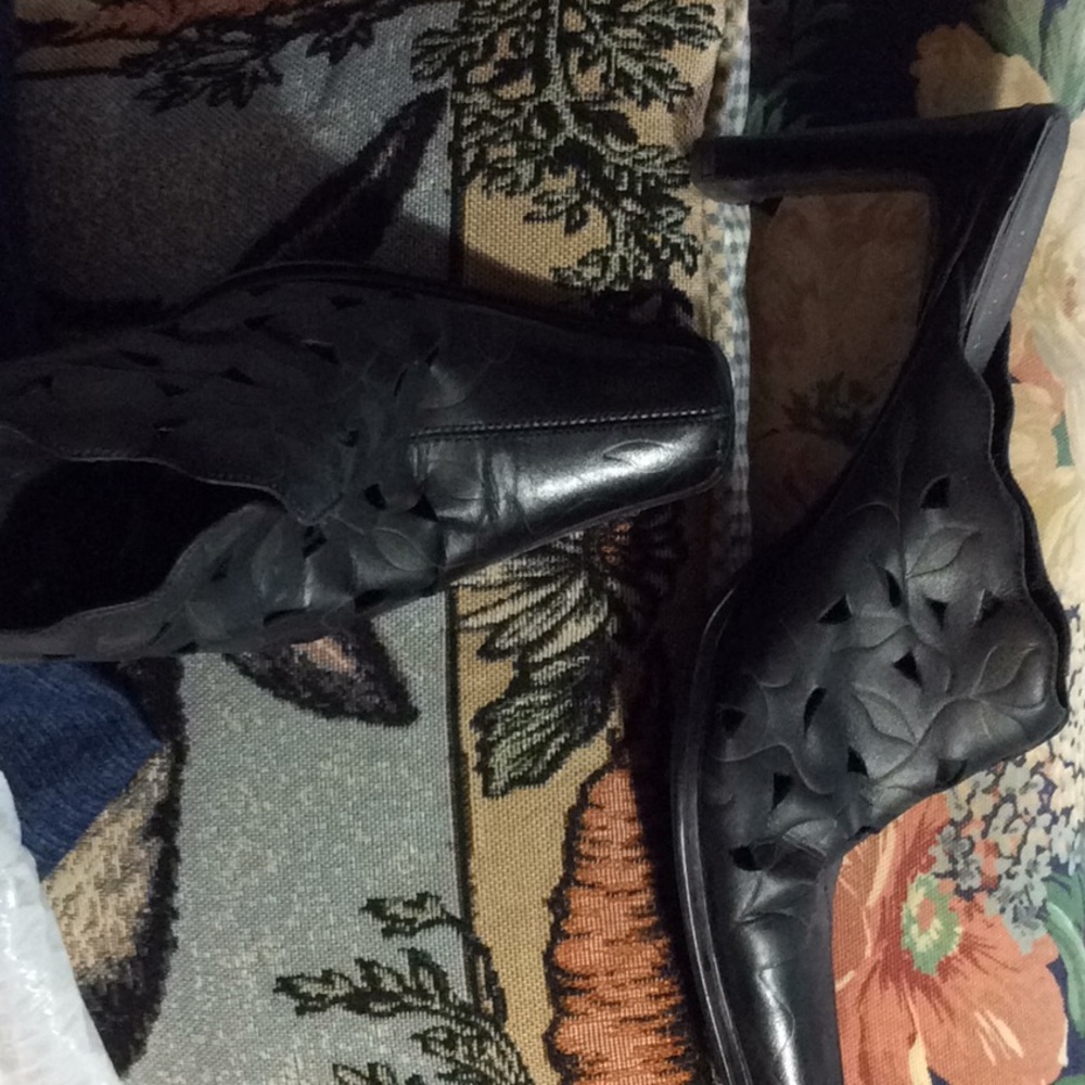 Leather Slides